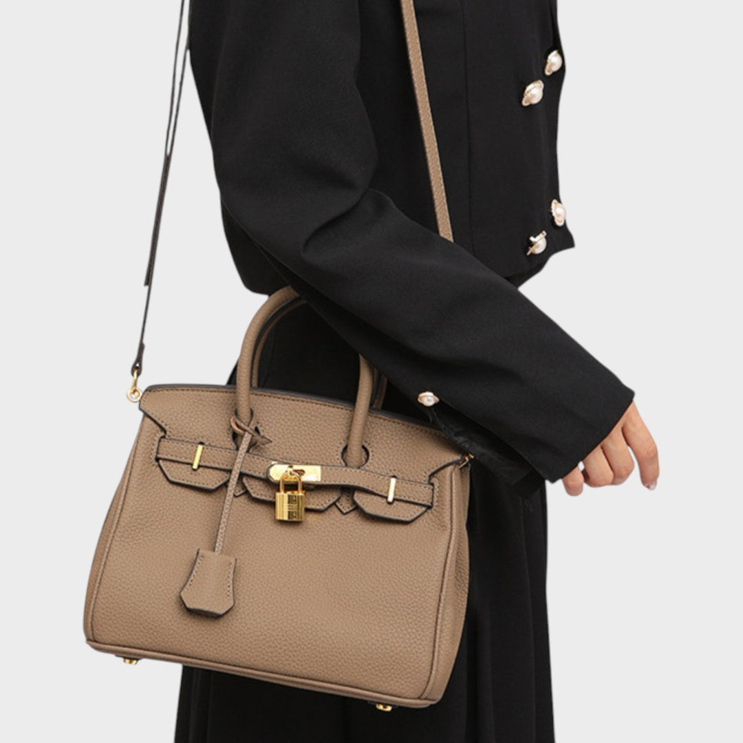 Amira Purse